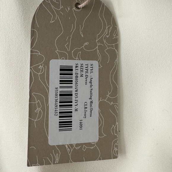 MESHKI Angela Suiting Dress NEW WITH TAGS!! - Picture 7 of 8